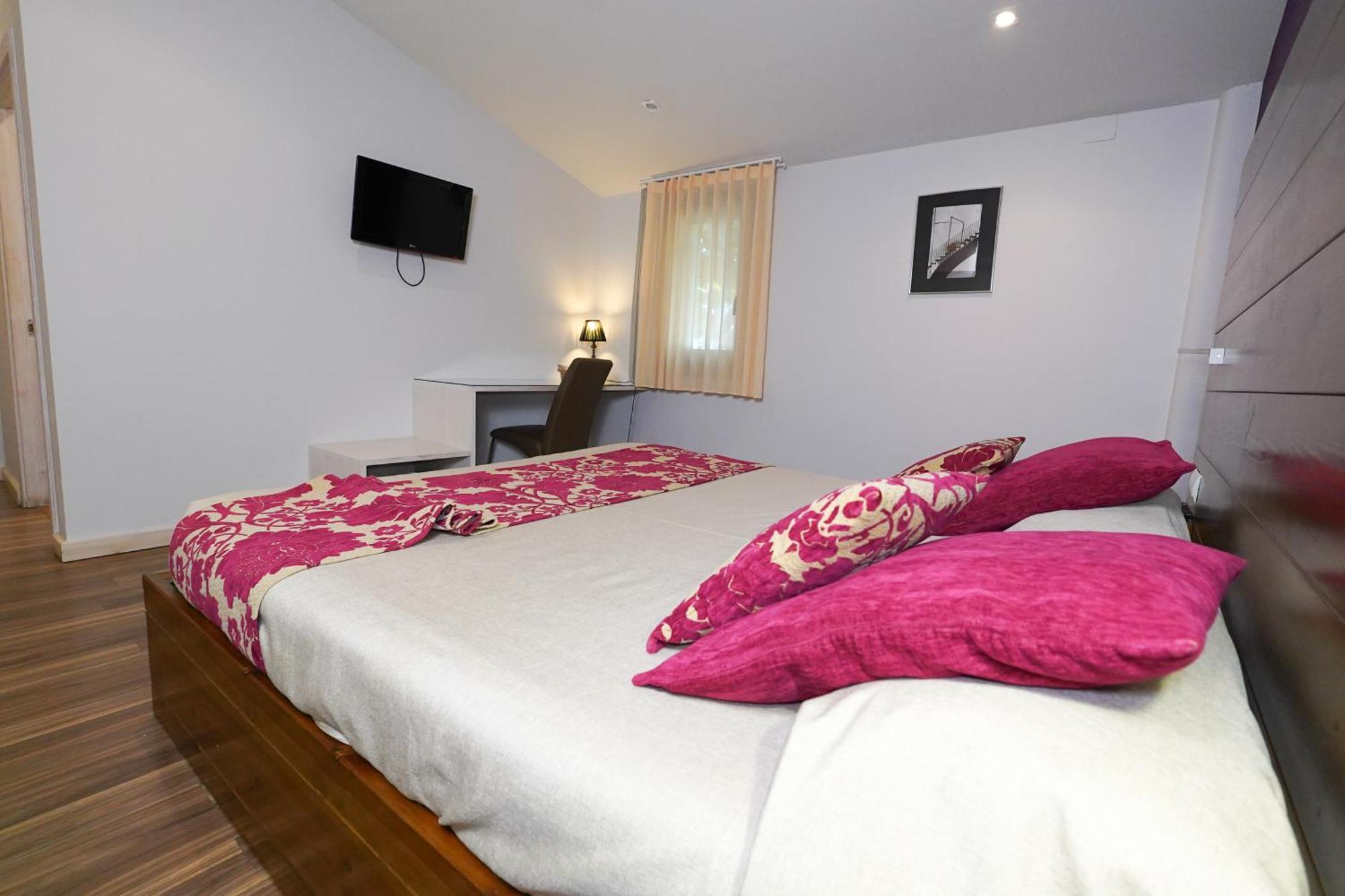Hotel Mas Prades Deltebre Exterior photo