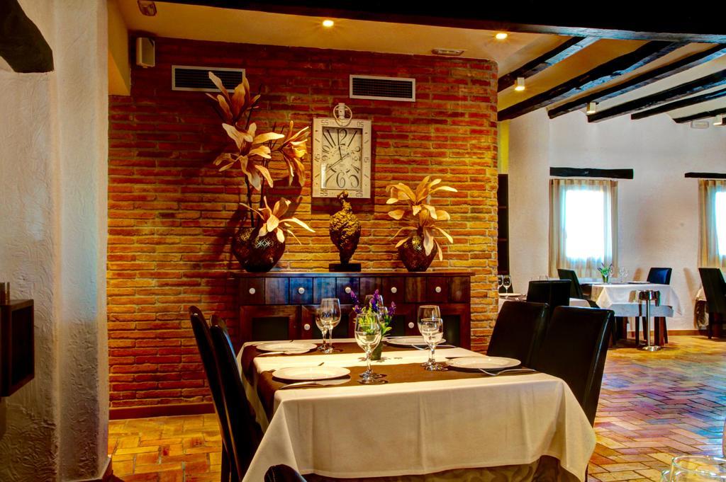 Hotel Mas Prades Deltebre Exterior photo