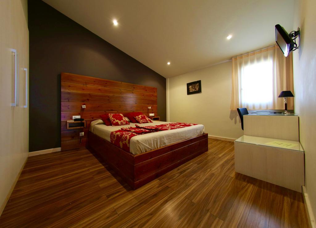 Hotel Mas Prades Deltebre Room photo